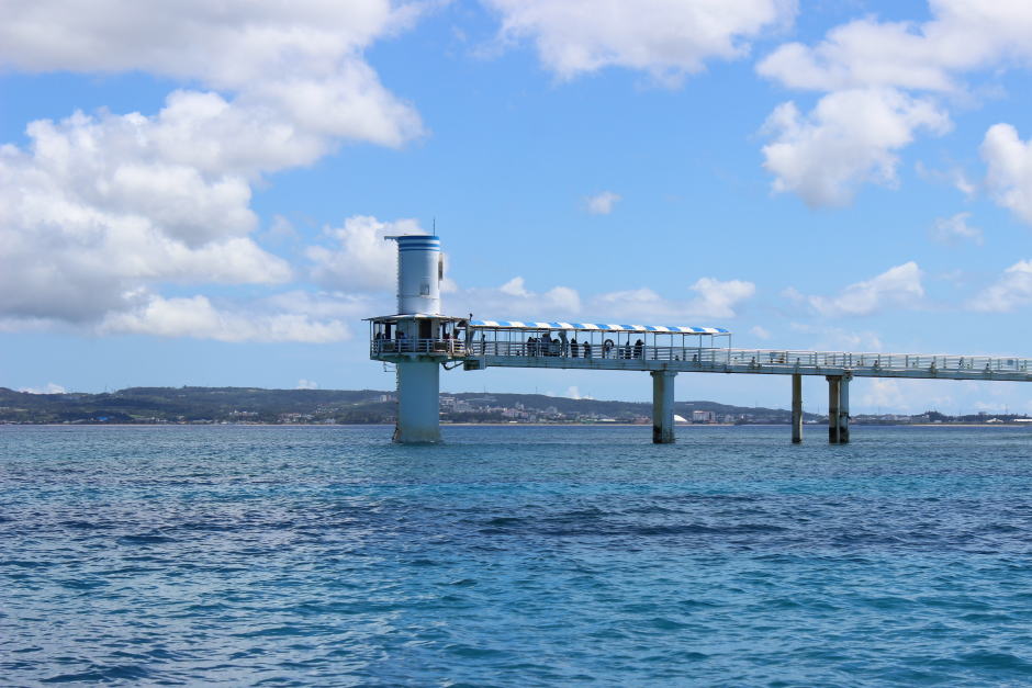 沖縄 海中展望塔