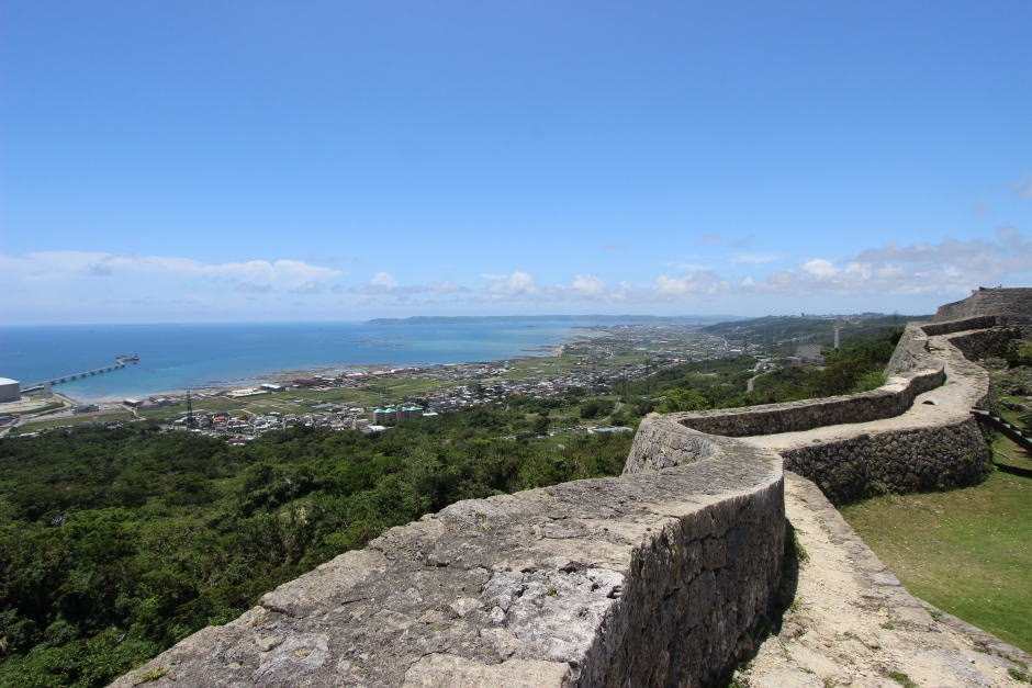 二の郭から見た中城湾の景色