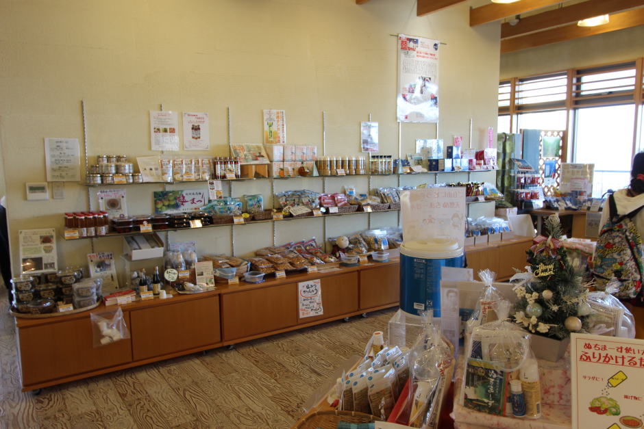 ぬちまーすショップ店内