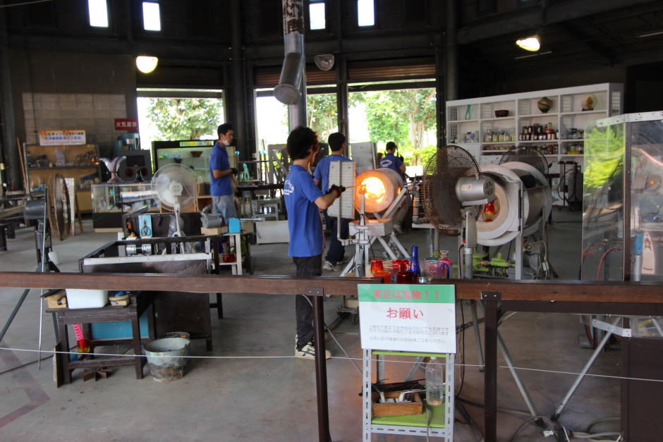 琉球ガラス作りの体験