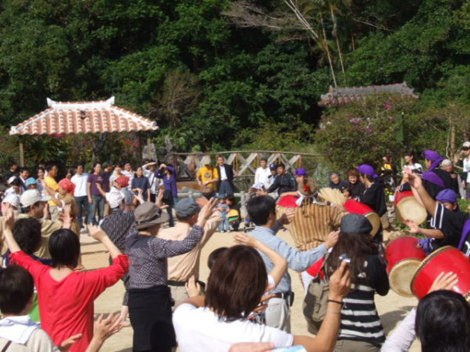 琉球村のエイサー