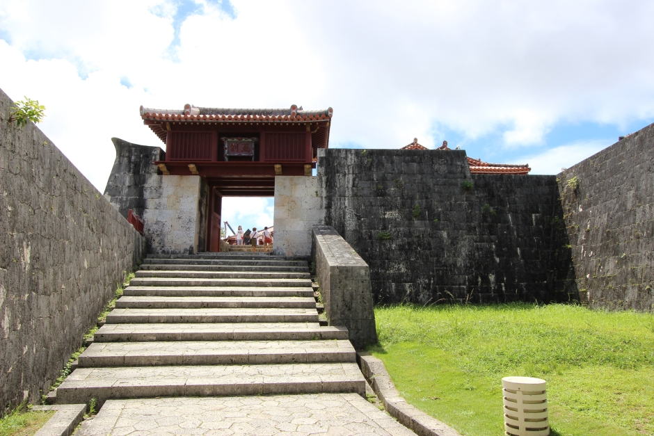 漏刻門(ろうこくもん)