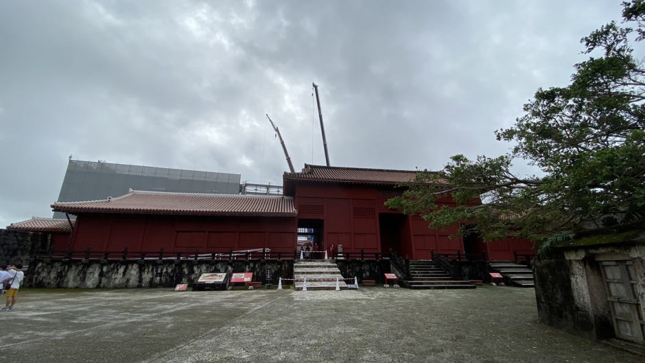 奉神門(ほうしんもん)