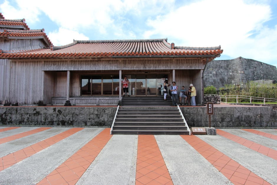 南殿と番所(火災前)